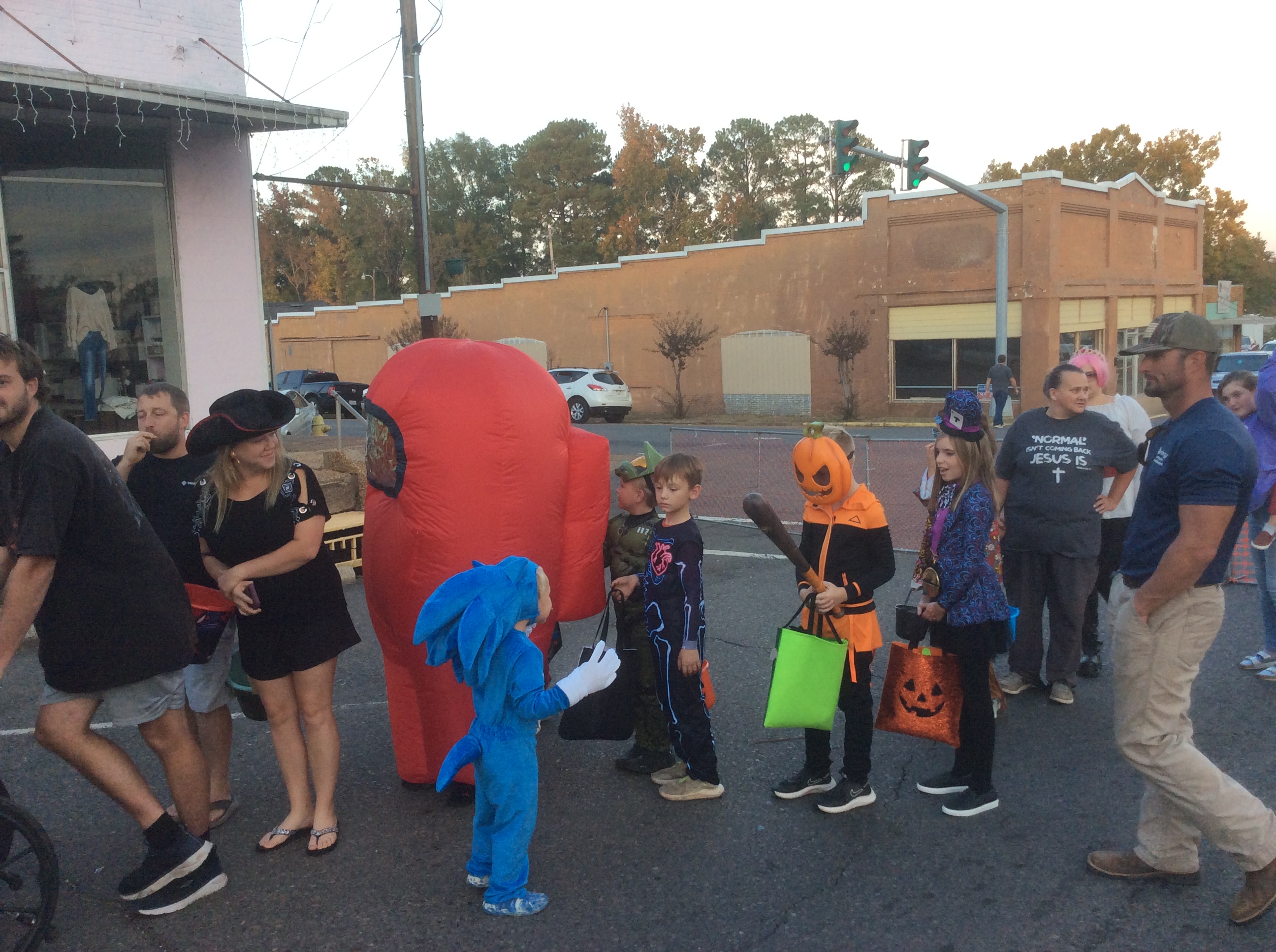 “Trunk or Treat” enjoyed by large turnout Jackson Parish Journal